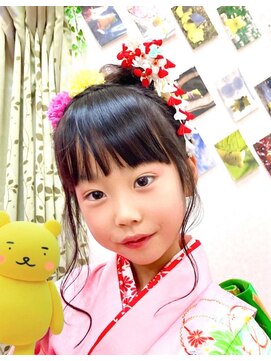 黄ぐまくん美容室 七五三 アップスタイル