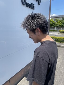 イートンクロップ オオツキ(Eton Crop Otsuki) シルバースパイキーショート