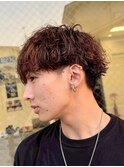 秋田メンズパーマ波巻きスパイラルパーマセンターパートフェード