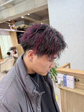 メンズサロン スイ 春日井(MEN'S salon SUI) 赤メッシュパーマ