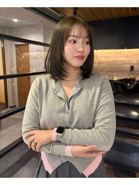 シア 富雄店(Sia.) olive beige