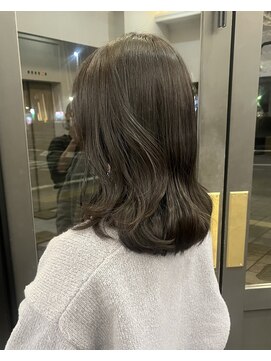 ヘアーアイスカルテット(HAIR ICI QUARTET) ブリーチなしカラー×オリーブグレージュくびれミディアム
