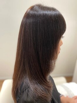 アンキャトル(un quatre)の写真/【4月限定】髪のうねり・広がりに特化！髪質改善ストレート150分19800円⇒今だけ16500円