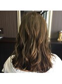 ナチュラルベージュ