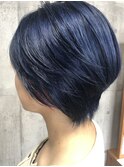 バレイヤージュアッシュカラーツヤ感ノーブル前下がりショート