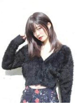 リラ(riLLA) ナチュラルで艶髪☆サラストレート