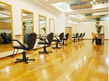 メッカオブヘアー Mecca of hairの雰囲気（1人1人を丁寧に仕上げます。ゆっくりお過ごしください。）