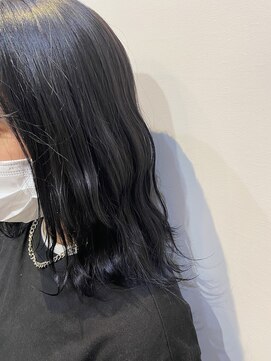 アンベリール(Embellir) Blue black