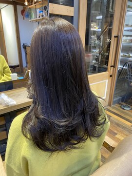 ロレ バトヘアー 下北沢(lore bat.hair) オリーブベージュ/ロングヘアレイヤースタイル/小顔カット