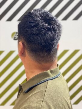 バーバーバー 四谷(BARBER-BAR) 大人の刈り上げスタイル