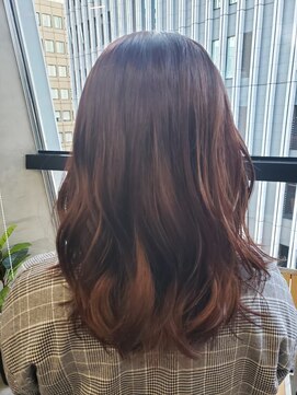 ラフランクリー(la frankly) 20代30代/大人かわいい/透明感ショート/レイヤースタイル