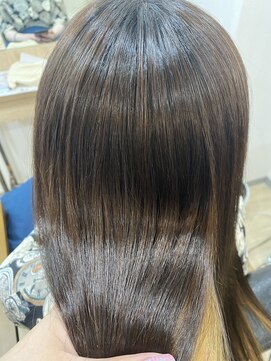 エンリー(ENlee) 【川瀬莉穂】さらっさらのツヤツヤ縮毛矯正