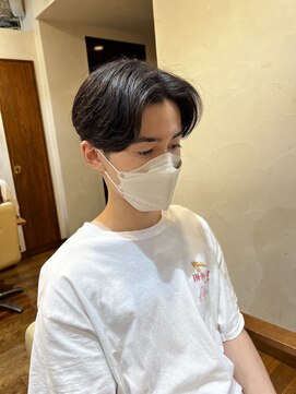 エクリ 麻布十番(equri) ニュアンスセンターパート