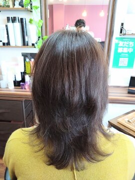 ビハーラ(Vihara) ヘッドスパ頭浸浴でツヤフワな髪