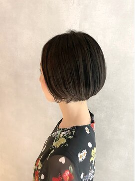 アイディール 心斎橋店(:ideal) 毛先の柔らかさを残した縮毛矯正で、ショートボブ☆