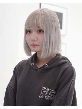 ハイブ 金沢(Hive) ホワイトブロンドスノーホワイトブロンドヘア