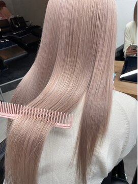 キラ 原宿(KILLA) グレーベージュ_レイヤーロング_ケラチントリートメント髪質改善