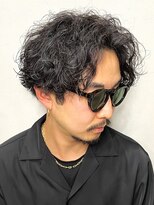 スナッグルサロン(SNUGGLE SALON)&nbsp;波巻きスパイラルパーマツイストセンターパートメンズカット池袋