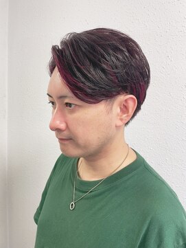 ジェナ(Jena) センターパートにおすすめ！インナーカラーフレンチレッド