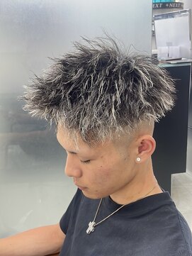 ネクストゼロ(NEXT zerO) アップバングショート