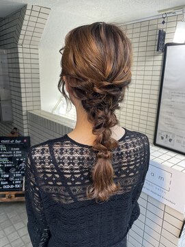 カフカヘア 吉祥寺店(kafka hair) 王道の編みおろしスタイル