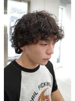 レタッチ バイ フィフス 天神大名(RETOUCH by fifth)&nbsp;プードルパーマハードスパイラルパーママッシュメンズパーマ束感