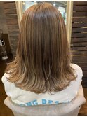 シナモンベージュ