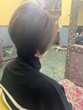 テレビランプ TV LAMP 似合わせショートカット＋カラー（白髪染め）＋トリートメント