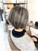 前下がりショート×シルバーグレージュハイライト【対馬】