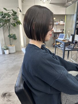 ヌークバイラヴェスト 四日市(neuk by lovest) 丸みボブ