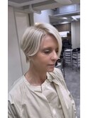 ホワイトブロンド×ショートヘアカット【麻布十番駅/六本木】