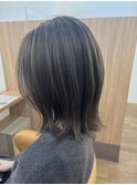ハイライト×切りっぱなしボブ