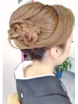 ボイス(Voice) ★結婚式★留袖用ヘアメイク着付け★