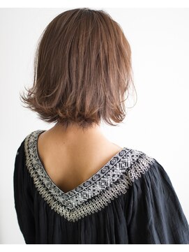 ヘアアンドエステ ヒロイン 西麻布本店(Hair&Esthe HIROIN) 外ハネ×フォギーベージュ『山村雄貴』