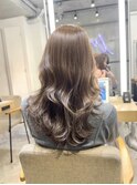 黄色味を抑えたまろやかベージュ