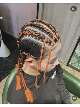 マドゥーズ ヘアショップ(Madoo's hair shop) キッズコーンロウブレイズ