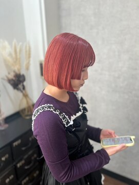 ヘアーワークス ボナ ウニクス店(HAIR WORKS bona) 丸みのあるカットで可愛らしい印象に◎　ピンクボブ/ブリーチ