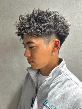 ロウ トウキョウ 八王子店(RAW TOKYO) ツイストパーマ　ホワイトメッシュ　波巻きパーマ　八王子