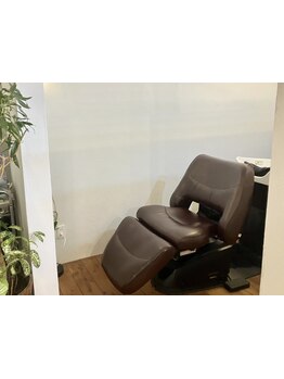 【鈴鹿市】日々の疲れに癒しをお届け＊少人数制の落ち着いた空間で、髪も心も癒される至福のひと時を♪