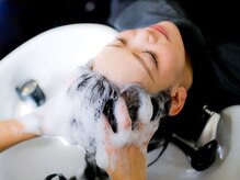 毛穴すっきり頭皮クレンジングと、心までゆるむリラックススパ