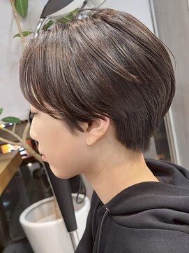 エリマ 横浜西口(elima) 横浜西口イルミナカラーハンサムショートウルフベージュアッシュ