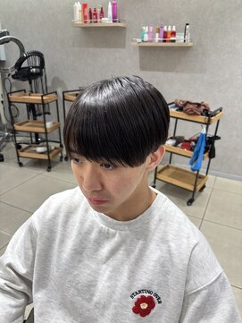 アッシュ 洋光台店(Ash) フェザーパーマニュアンスセンターパート刈り上げ眉カット洋光台