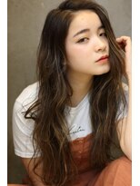 ヘアアンドメイク シークネクスト(HAIR&MAKE SeeK NEXT)&nbsp;【SeeK NEXT】ラインカラー ハイライト×ヌーディーベージュ