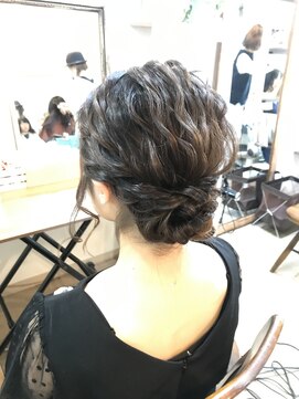 ロカット サロン(Roquat Salon) シニヨンアレンジブライダル 【ヘアアレンジ 立川/立川南口】