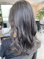 リベルテ 岡崎店(Liberte) たっぷりハイライト×アッシュグレー