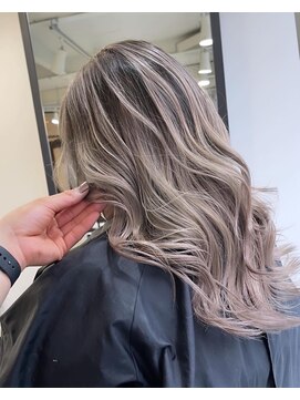 ラフ 難波店(LAFF) #黒髪#ボブルフ#ネビージュ#小顔#ワンレン