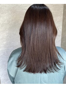 フラッグ ヘアー 天神西通り店(Flag HAIR) セミロング　艶髪　イルミナカラー