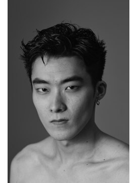 タッチ(TOUCH) くせ毛ショート