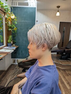 カラフル ヘアー(Colorful hair) ホワイトナチュラルマッシュ