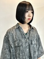 サクラ オモテサンドウ(SAKURA)&nbsp;フェイスレイヤー×ミニボブ/ぱっつん前髪/ネイビーブラック